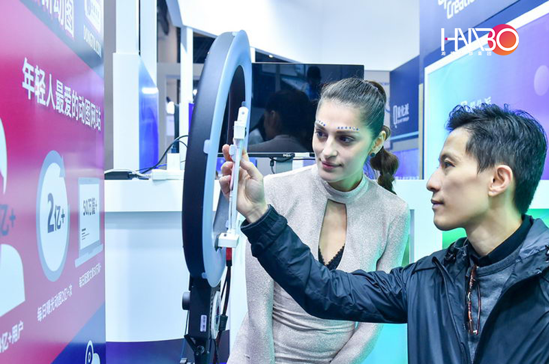 展臺(tái)搭建-展臺(tái)設(shè)計(jì)效果 展臺(tái)搭建-展臺(tái)設(shè)計(jì)效果